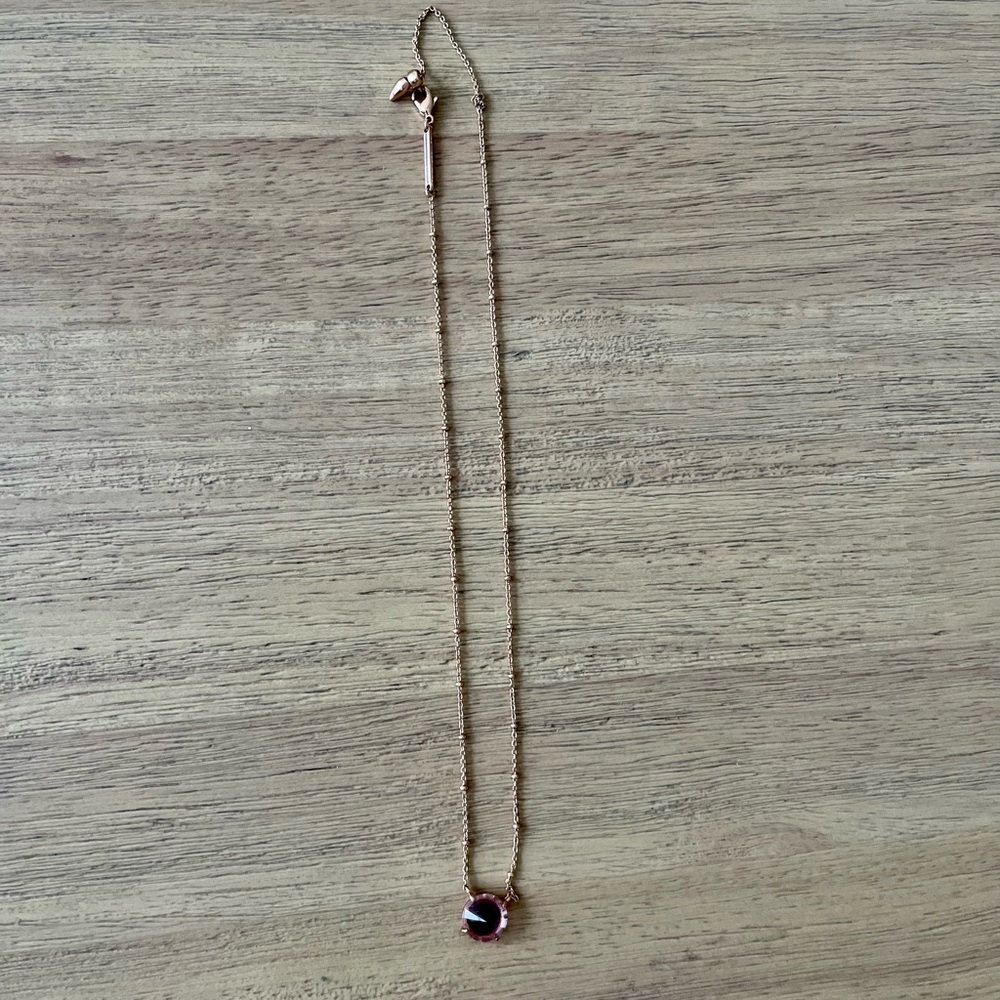 Kendra Scott necklace